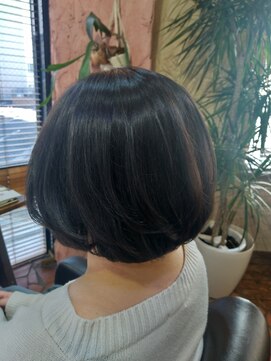 ロッソバイアルター 鎌取(ROSSO by aL-ter) 黒髪/グレーベージュ/レイヤーロング/前髪パーマ 石橋奈津子