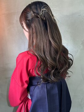 オリ('Oli) ナチュラルハーフアップ