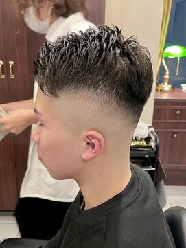 グレイスフルバーバーロンドン 大宮店(Graceful Barber London) 【20代 男性】ロンドン七三フェード(大宮/バーバー)