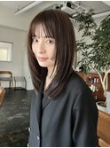 ミディアムストレート　姫カット　グレージュ