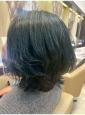 グリーンアッシュで魅せる◎大人レイヤーボブ/くびれ/ブリーチ