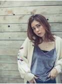 外ハネレイヤーセミロング