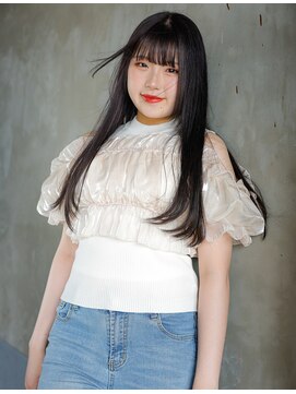 ラフ 八乙女(Rough) 大人ガーリー/ダークアッシュ/ミディアムレイヤーカット/八乙女