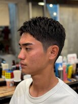 ビンゴ(BINGO)&nbsp;2167黒髪ビジネスサイドパート刈り上げスキンフェードバーバー