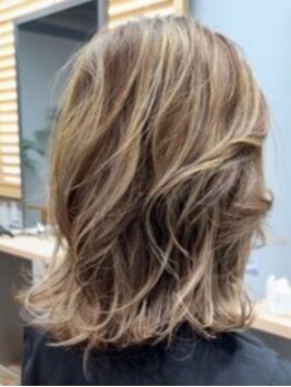 リリー(LILY)の写真/一人ひとりの髪質や骨格を見極め、あなたに似合うスタイルをご提案♪あなたの魅力を引き出します◇