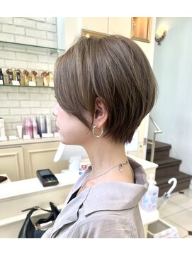 アテバイルイス 喜連瓜破(ATE by luis) 王道ショートヘア3