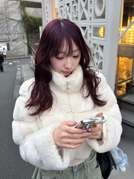 ローウェ 表参道(Louwe) 《Rinon指名》ボルドー ワインレッド レイヤーカット