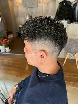 トニコ(toniko) ラルフカール×スキンフェード×バーバースタイル