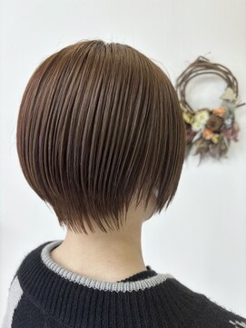 ジェムヘアスタジオ 湘南平塚南口店(Gem Hair Studio) ツヤブラウンショートボブ【Gem 神原】