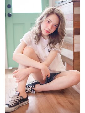 エルクバイコットン(elk by Cotton) 【elk by cotton平塚】外国人風/イルミナカラー/グレージュ