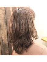 ヘアメイク ランプ(HAIR MAKE LAMP)&nbsp;透明感溢れるミルクティーブラウン/デジタルパーマ