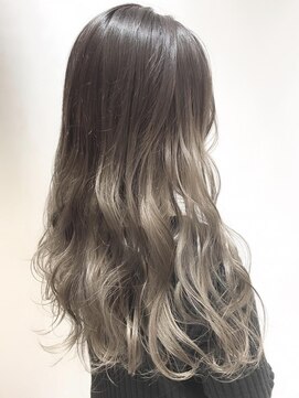 リア(Li'a by neolive) グラデーション グレージュ