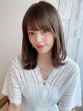 アフロート ディル(AFLOAT D'L) 大人かわいい ヨシンモリ グレーべージュ 外ハネ くびれヘア