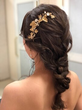 山野愛子美容室 ANAクラウンプラザホテル 金沢店 編み込みアレンジヘア