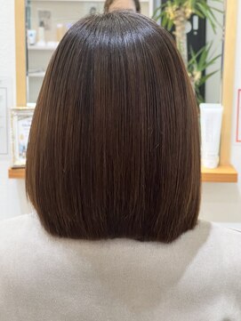 クオリヘアー(Quali hair) 大人世代に人気のツヤさらボブ