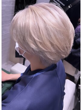 ステア ケース(stair case) ハイトーンホワイトミルクティーセンターパートメンズ韓国