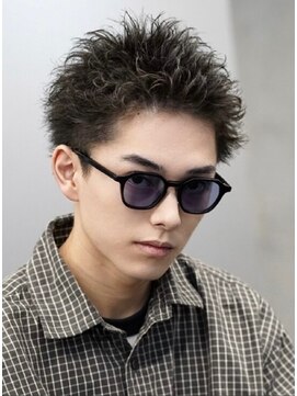 フィフス 天神大名(fifth) 福岡大名メンズパーマスパイキーショートスパイラルパーマ20代