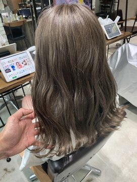 フェリア 渋谷(Feria) ケアブリーチカラー