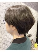 黒髪ショート