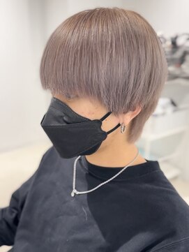 アコロン(acoron.) カット/ハイトーンカラー/池袋メンズカット