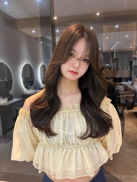 ジーナ 福岡天神(Zina) 韓国風/レイヤーカット/顔周りカット