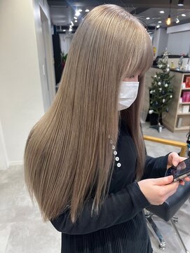 ソメルン 秋葉原 ダブルカラー/ケアブリーチ/ミルクティーベージュ