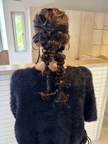 ヘアーブランド ジン フィール(HAIR BRAND Jin feel)&nbsp;編みおろしツイン
