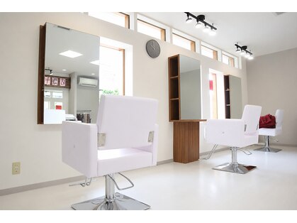 デザインヘアー ピアジェ 橿原店(DESIGN HAIR PIAGET)の写真