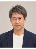 ウキウキクラブ 泉ヶ丘店(UKI UKI CLUB) シルバーで魅せる大人ショート