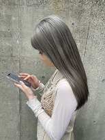 ペイジバイネオリーブ 吉祥寺店(Paige by Neolive) グレーカラー