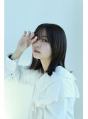 キレイめ暗髪スタイル