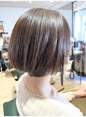 グレージュ/前下がりショートボブ