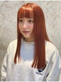キャロットオレンジ 顔周りレイヤー　艶髪 姫カット