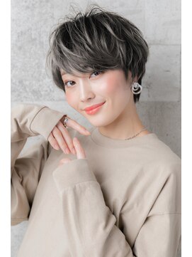 ソラネル(SOLENNEL) 20代30代大人可愛いアッシュベージュくびれボブ耳掛け透明感