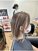 白髪ぼかしハイライト×フェイスフレーミングカラー