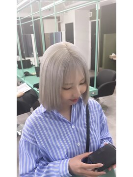 エイト 溝の口店(EIGHT) ホワイトベージュ［髪質改善/ブリーチ/ダブルカラー/溝の口］