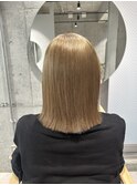 ベージュカラー