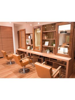 丁寧なカウンセリングで、あなたの理想を汲み取り、再現性の高いスタイルをご提案☆毎日のお手入れも簡単＊