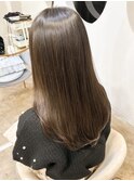 大人ガーリーダークアッシュミディアムレイヤー似合わせカット 