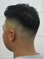 メリケンバーバーショップ コウベ(MERICAN BARBERSHOP KOBE)&nbsp;メンズカットバーバースタイルN3