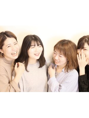 旬ヘアのことはもちろんmakeやfashionまでトータルでご提案☆気さくなスタッフだから髪の相談もしやすい◎