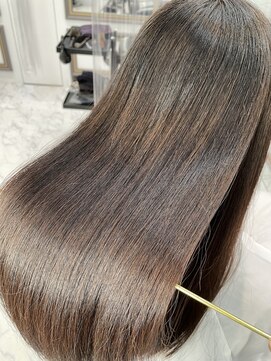 エスカーラ 表参道(THE ESCALA) @aidaman321/ゆるふわロング/センターパート/スイートAライン/