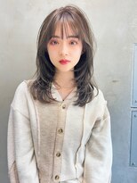 リベルテ銀座　20代ミディアムレイヤー×サファリグレージュ