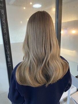 グロウ(GLOW) ミルクティーベージュ