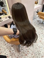 ボタン シブヤ(VOTAN SHIBUYA)&nbsp;韓国ヘア/顔まわりカット/くびれヘア/オリーブグレージュ