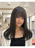 暗めオリーブカラー