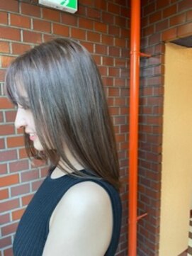 ニード(need) 透明感グレージュ