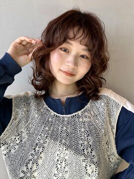 リンネ(Lin'ne) カーリーレイヤースタイル