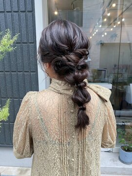 髪と自然 お呼ばれヘア☆編み下ろしアレンジ