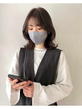 ジーナリア(Xena ria) 《袴田》ミディアムレイヤー